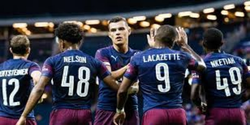 国民英雄的镜像人生 -  星空博彩