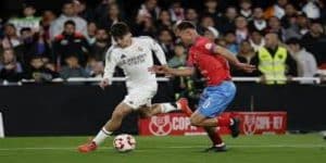 视角：薪资结构与合同年限的博弈-星空博彩