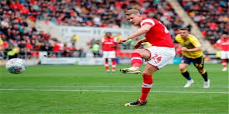 比赛回顾：从落后到绝杀的保级奇迹-星空博彩