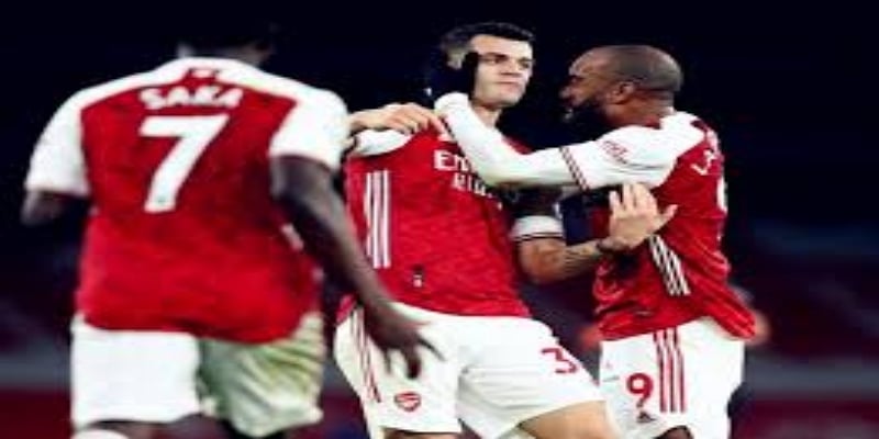 上半场被动挨打到下半场全面掌控：战术复盘与星空博彩分析-星空博彩